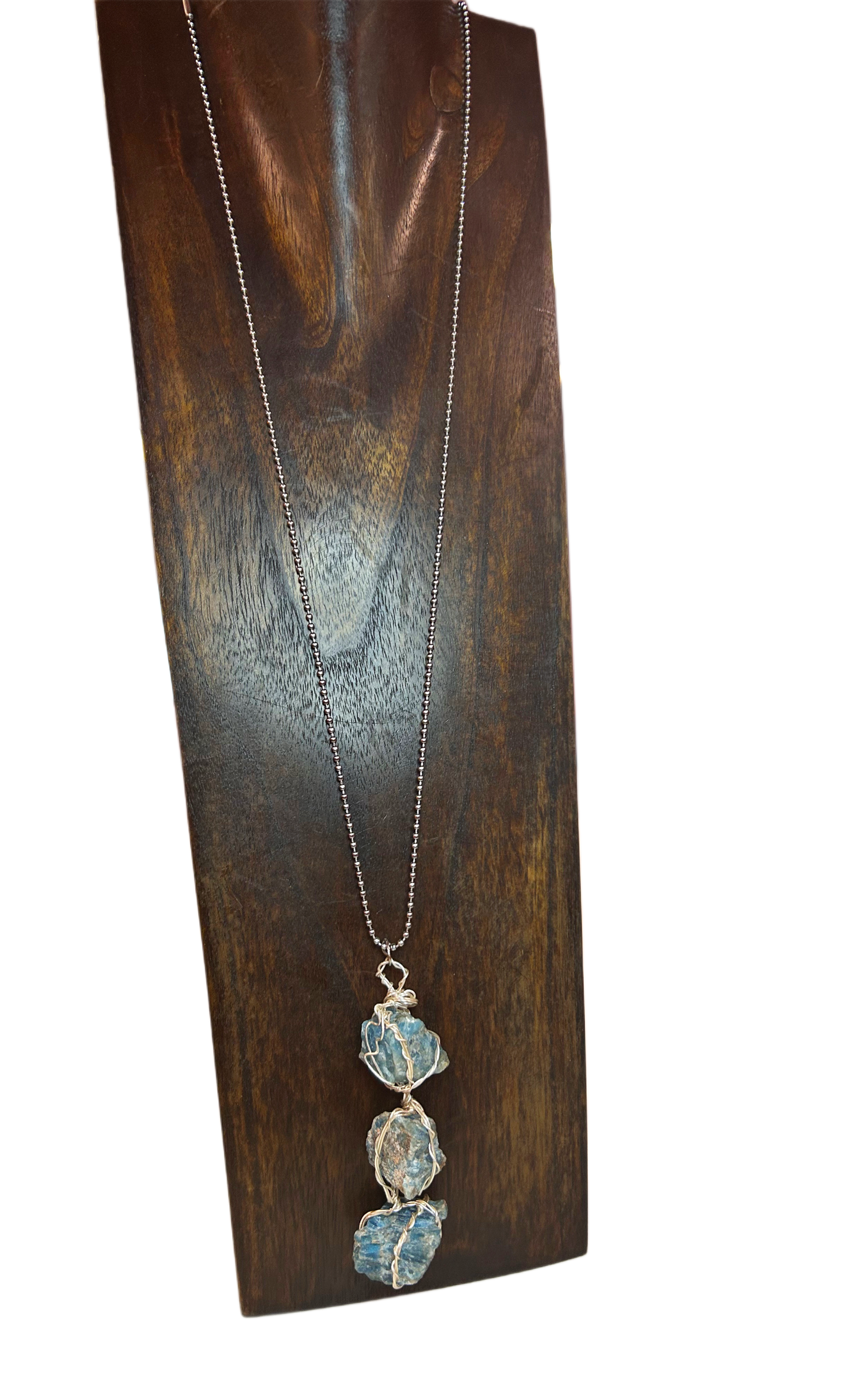 3Blue Apatite Wired Necklace