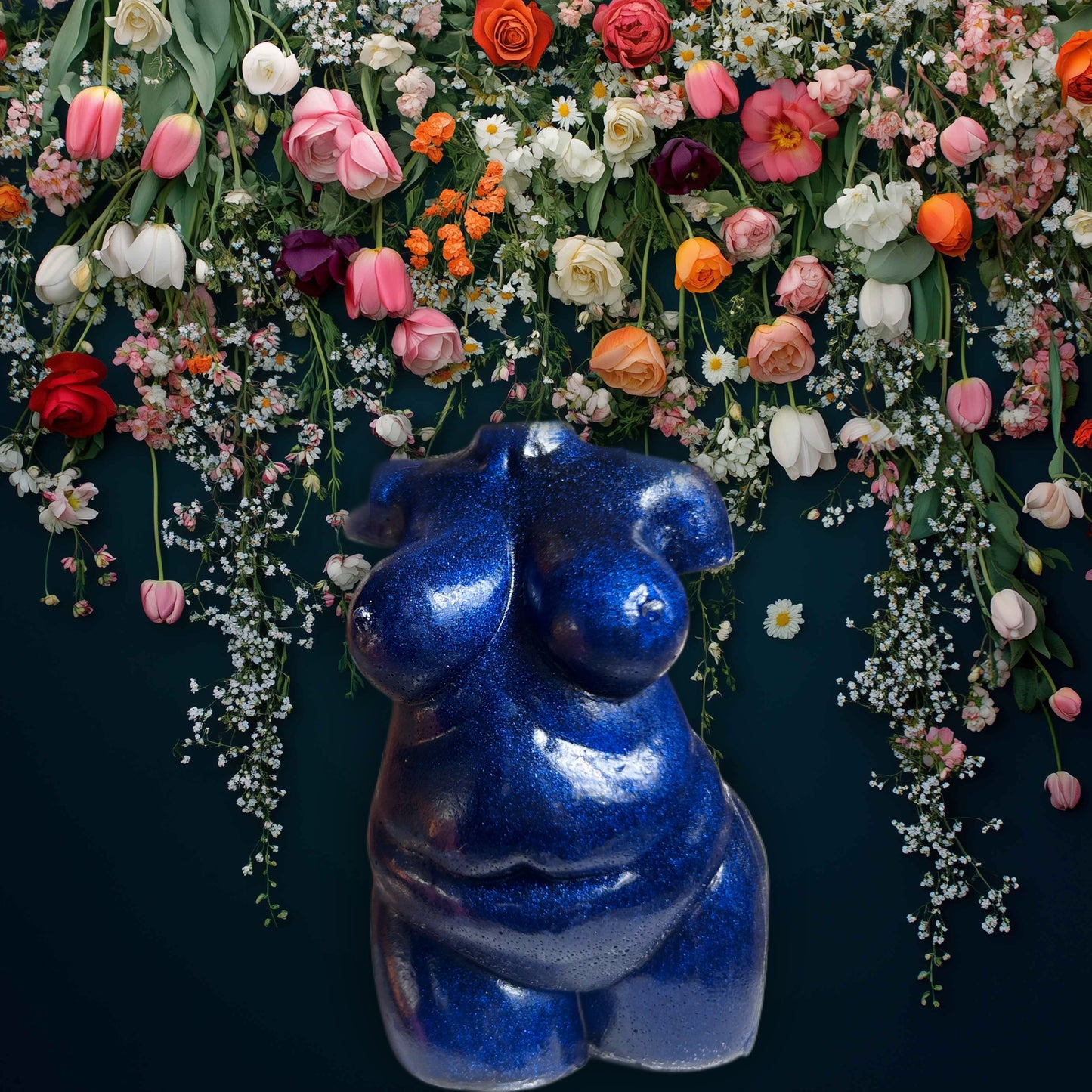 Plus Sized Resin Body Sculpture Venus Azul