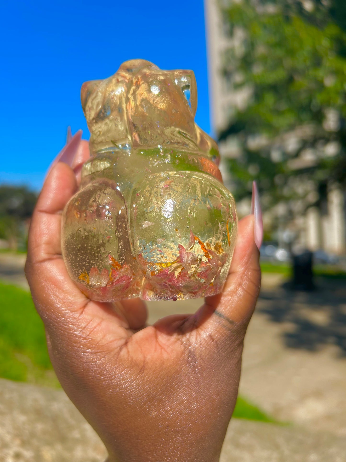 Plus Sized Fat Body Positive Resin Body Sculpture Flowers